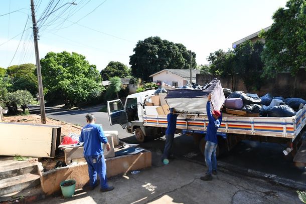 A a&ccedil;&atilde;o percorre os bairros com o objetivo de auxiliar os moradores no descarte adequado de objetos que n&atilde;o possuem mais utilidade