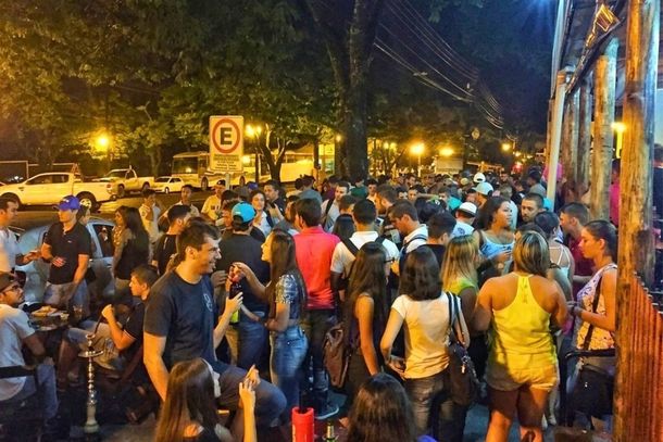 Como polo universit&aacute;rio, a cidade vivia de gente nova chegando toda hora, e a noite tinha f&ocirc;lego, at&eacute; que a pandemia trouxe significativas mudan&ccedil;as