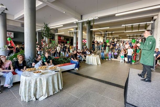 Evento gratuito ofereceu viv&ecirc;ncia pr&aacute;tica do curso de Medicina a vestibulandos e suas fam&iacute;lias