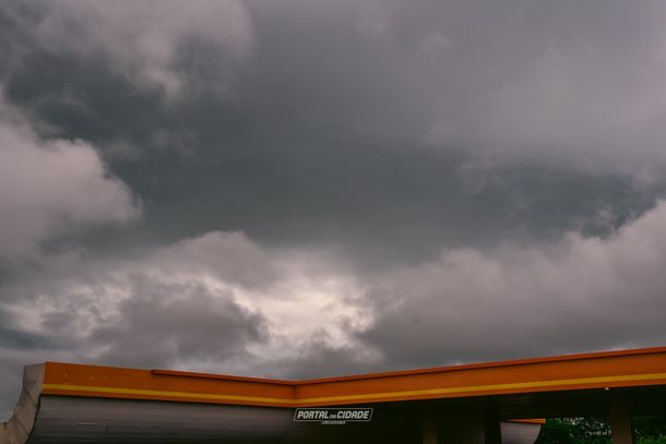 Temporal deve chegar a Umuarama na quinta (22) com 38,5 mm de chuva