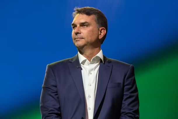 O resultado em Umuarama segue uma tend&ecirc;ncia observada em toda a regi&atilde;o Sul do pa&iacute;s, onde o apoio a Fl&aacute;vio Bolsonaro apareceu de forma mais expressiva