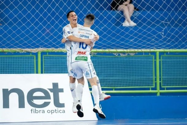 Jo&atilde;ozinho e Capinha foram convocados para a Liga Evolu&ccedil;&atilde;o Conmebol, que ser&aacute; disputada em Xanxer&ecirc; (SC)