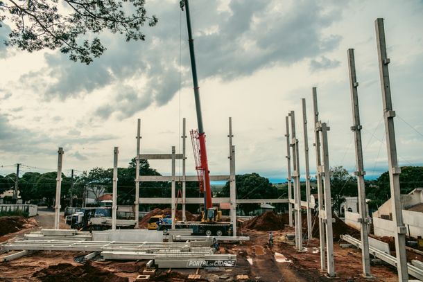 Unipar e Prefeitura firmam parceria estrat&eacute;gica para constru&ccedil;&atilde;o de Centro de Especialidades M&eacute;dicas
