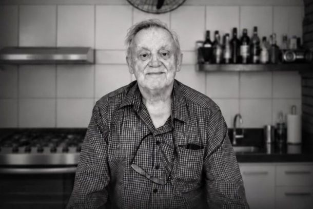 A v&iacute;tima, Jos&eacute; de Paula Guimar&atilde;es, de 80 anos, foi agredida com golpes na cabe&ccedil;a enquanto teve o celular levado