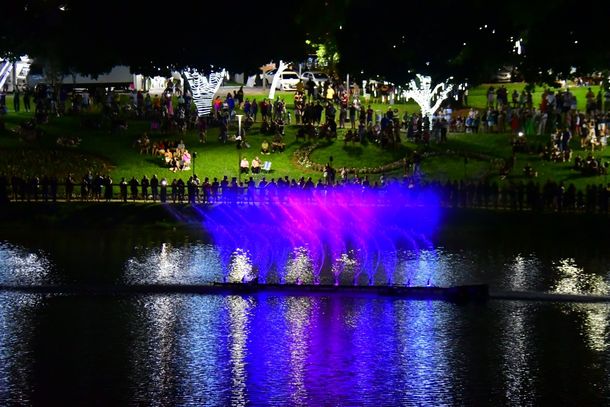 Prefeito tamb&eacute;m confirmou queima de fogos e show sertanejo no Lago Aratimb&oacute;, com R$ 1,3 milh&atilde;o previstos para a festa de virada