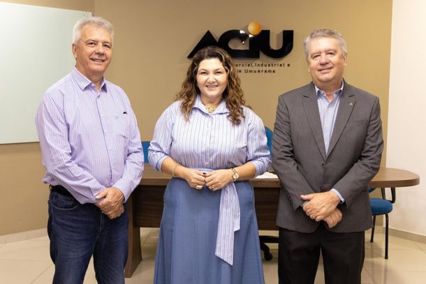 Sicoob Arenito apoia campanha de Natal 2026 da Aciu em Umuarama