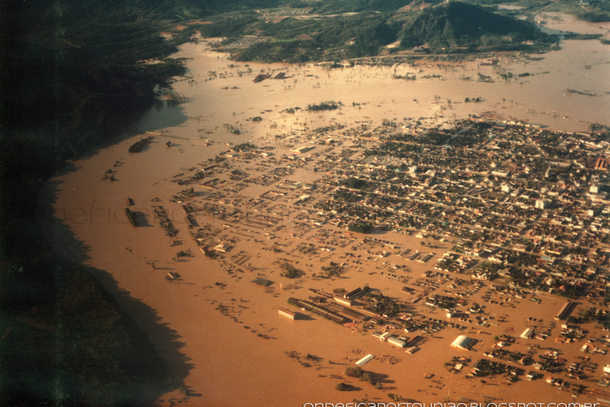Vista a&eacute;rea das cidades afetadas pela enchente de 1983.