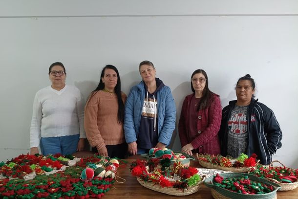 Projeto &ldquo;Nas M&atilde;os Delas&rdquo; encerra atividades e fortalece autonomia e renda de mulheres