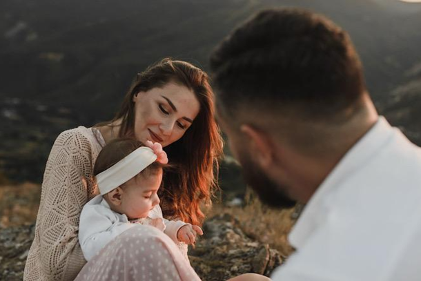 Beb&ecirc; que ficou com tios paternos desde os primeiros meses de vida tem ado&ccedil;&atilde;o concedida