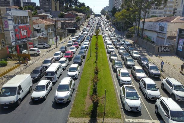 Placas com final 8, 9 e 0: calend&aacute;rio do licenciamento de 2026 est&aacute; perto da conclus&atilde;o