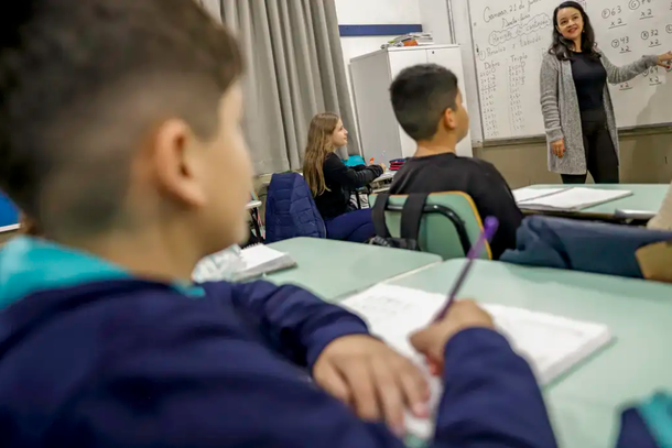 Porto Uni&atilde;o abre sele&ccedil;&atilde;o para profissionais da Educa&ccedil;&atilde;o com sal&aacute;rios de at&eacute; R$ 5,1 mil