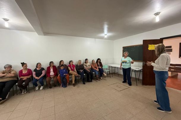 Prefeitura ouve moradores de S&atilde;o Domingos para planejar cursos e capacita&ccedil;&otilde;es
