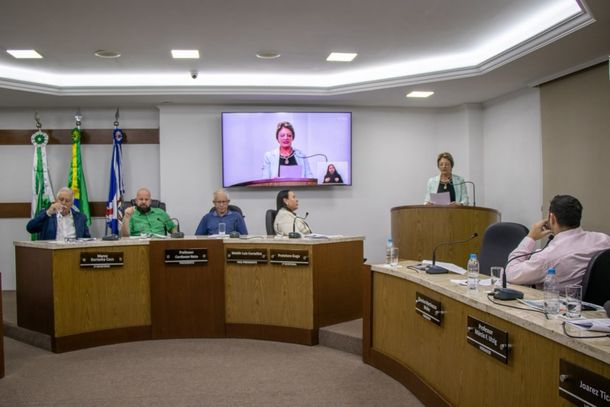 Vereadores aprovam por unanimidade requerimentos por melhorias na sa&uacute;de municipal