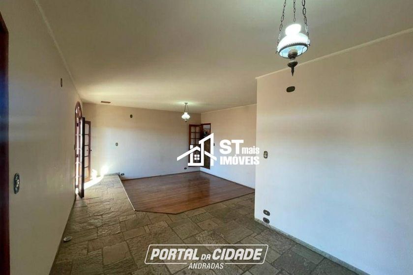 Casa para alugar - 173m&sup2; - Centro