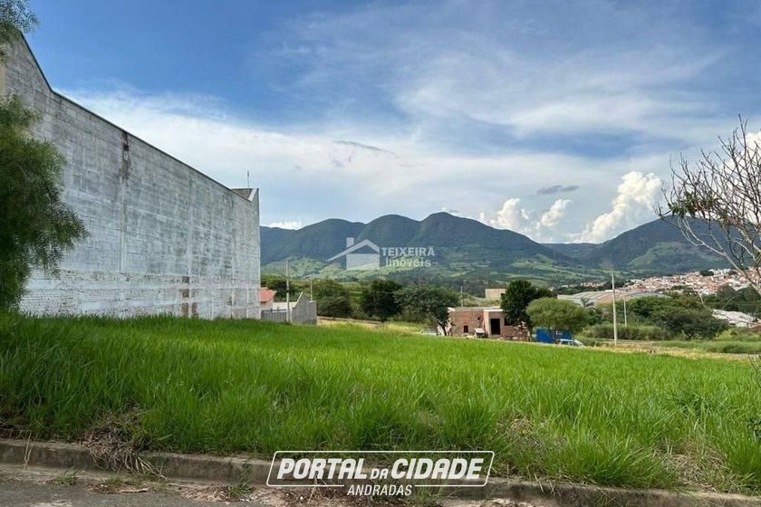 Terreno &agrave; venda - 300m&sup2; - Jardim Am&eacute;lia