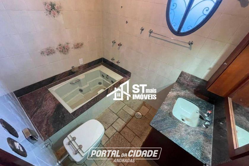 Casa para alugar - 173m&sup2; - Centro