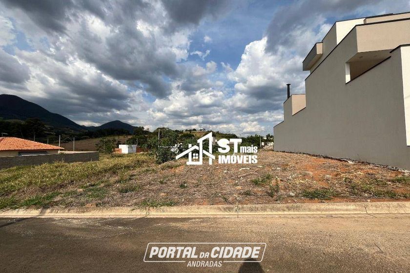 Terreno &agrave; venda - 200m&sup2; - S&atilde;o Cristov&atilde;o