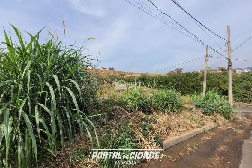 Terreno &agrave; venda - 381m&sup2; - Jardim It&aacute;lia