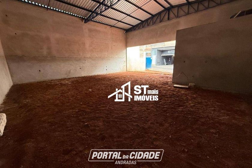 Sal&atilde;o Comercial para alugar - 135m&sup2; - Centro