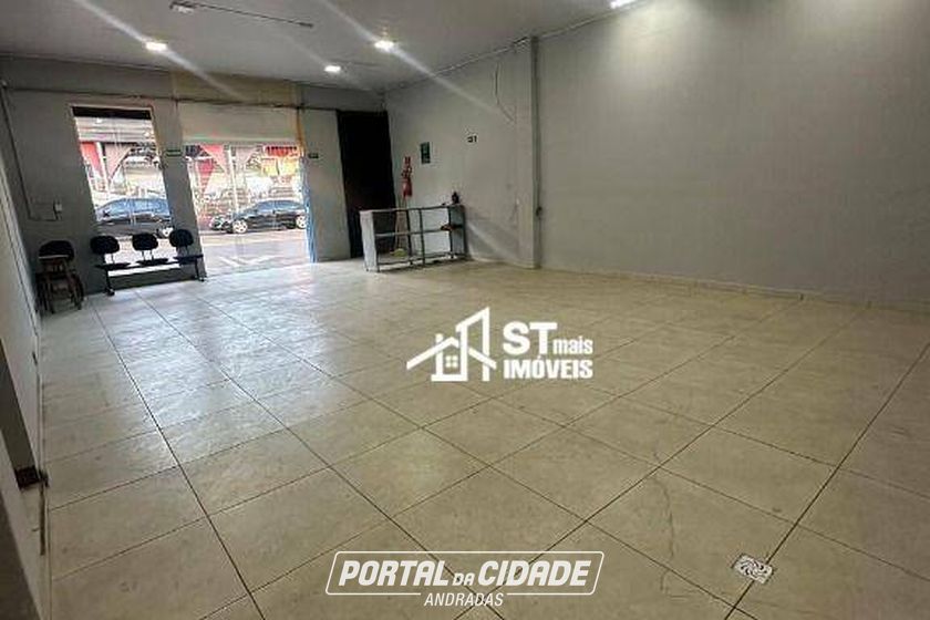 Sal&atilde;o Comercial para alugar - 150m&sup2; - Andradas