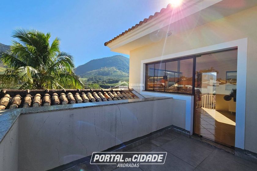 Casa &agrave; venda - 300m&sup2; - Jardim Bela Vista