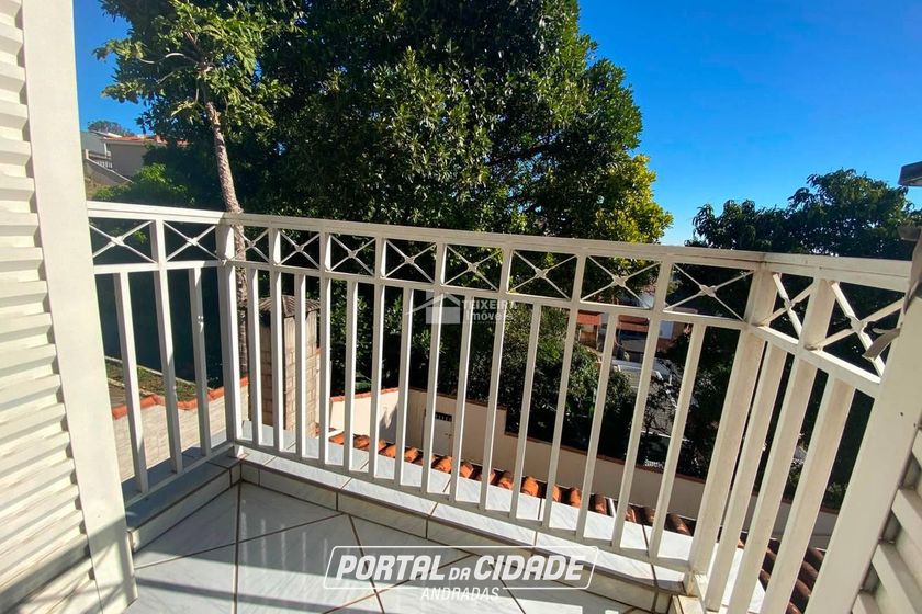 Casa &agrave; venda - 192m&sup2; - Jardim Panorama
