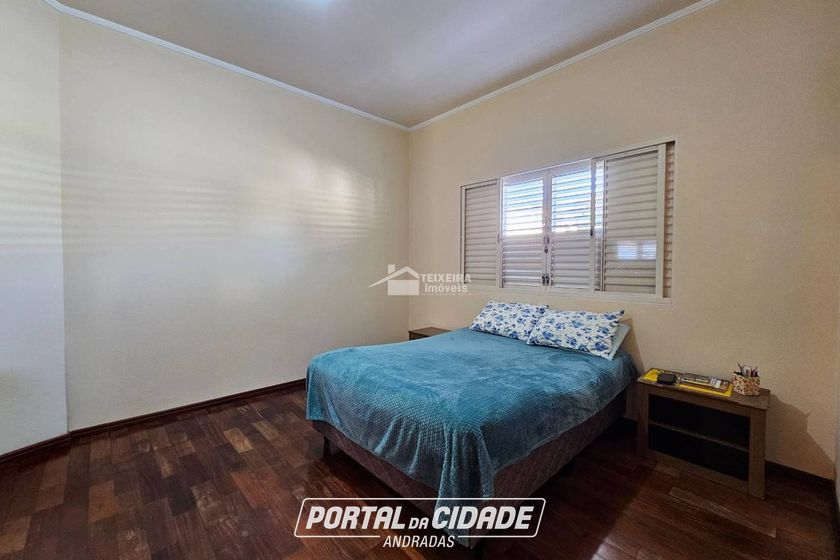 Casa &agrave; venda - 300m&sup2; - Jardim Bela Vista