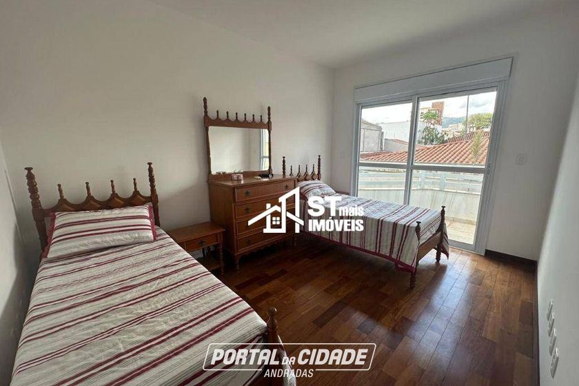 Sobrado &agrave; venda - 285m&sup2; - Centro