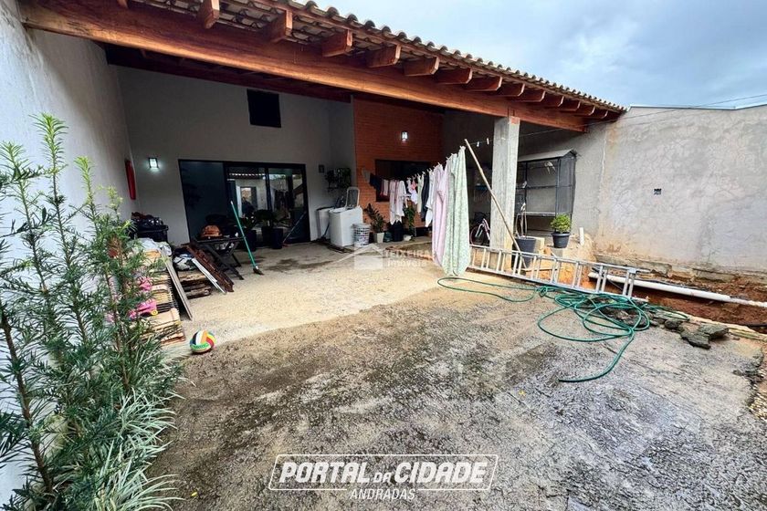 Casa &agrave; venda - 100m&sup2; - Jardim Heloisa