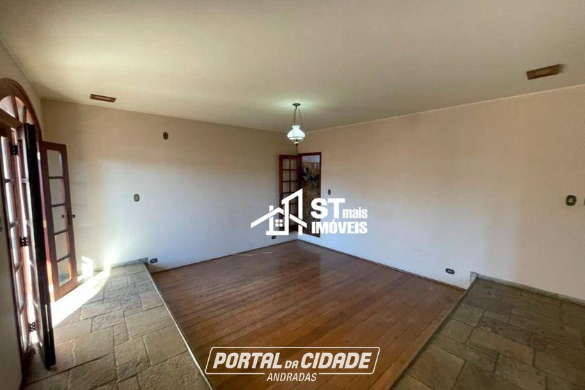 Casa para alugar - 173m&sup2; - Centro