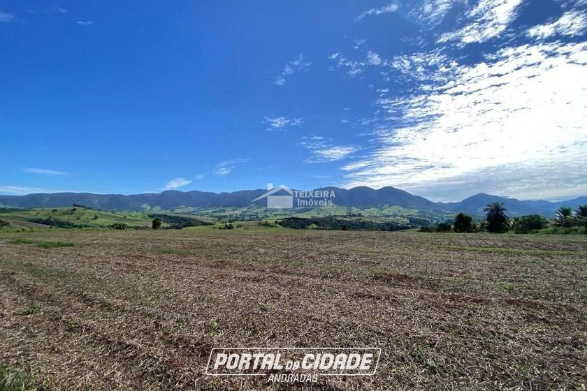 Terreno &agrave; venda - 4000m&sup2; - Retirinho