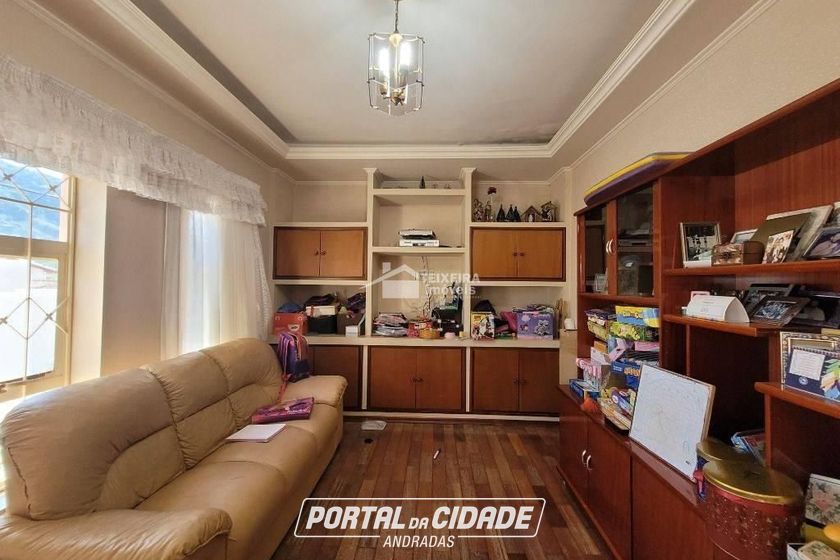 Casa &agrave; venda - 281m&sup2; - Jardim Bela Vista