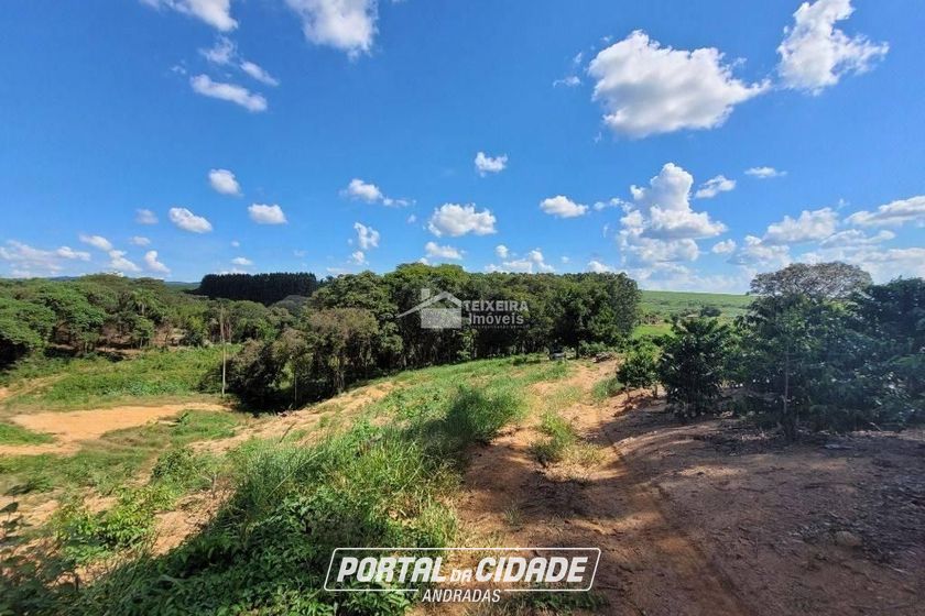 Terreno &agrave; venda - 27000m&sup2; - Clube Campestre