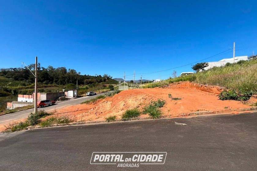 Terreno &agrave; venda - 200m&sup2; - Veredas da Serra