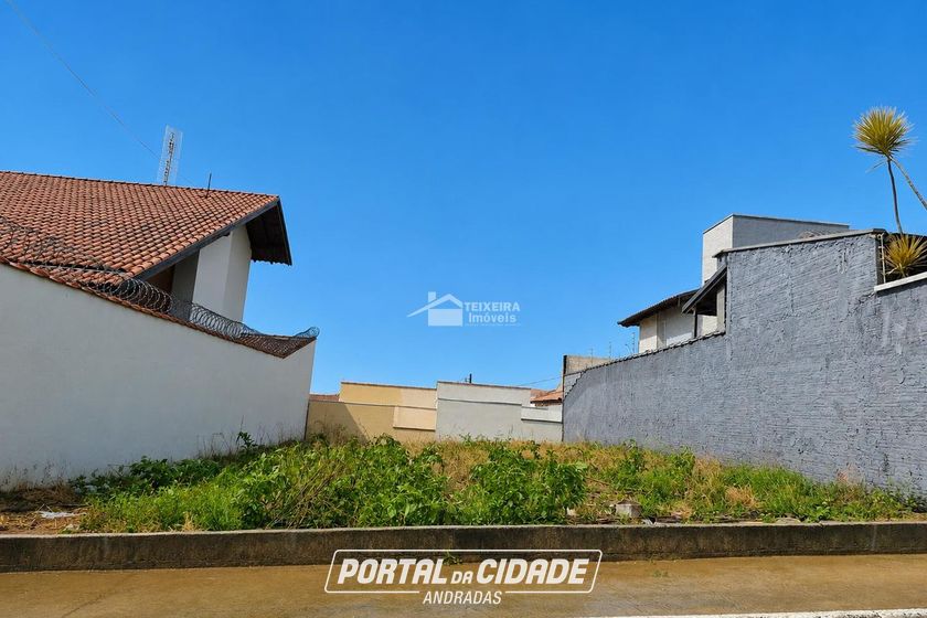 Terreno &agrave; venda - 200m&sup2; - Jardim Ip&ecirc;