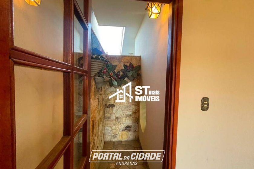 Casa para alugar - 173m&sup2; - Centro