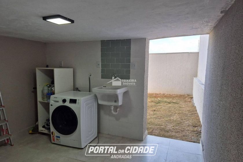 Casa &agrave; venda - 150m&sup2; - Santo Ant&ocirc;nio de Lisboa