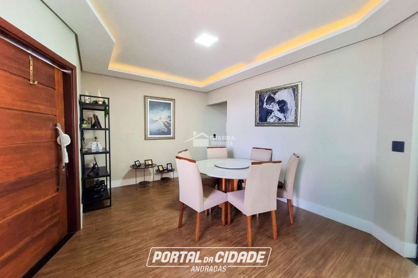 Casa &agrave; venda - 220m&sup2; - Jardim Alto da Bela Vista
