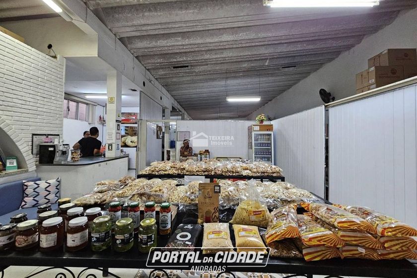 Sal&atilde;o Comercial &agrave; venda - 250m&sup2; - Centro