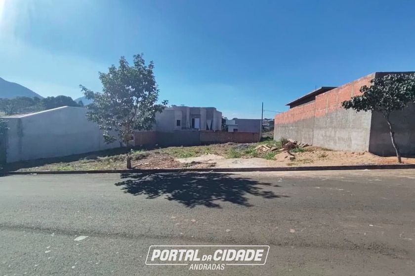 Terreno &agrave; venda - 455m&sup2; - Parque S&atilde;o Cristov&atilde;o