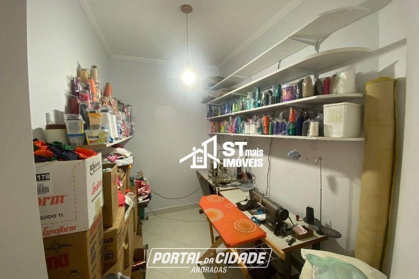 Ch&aacute;cara &agrave; venda - 11500m&sup2; - Zona Rural