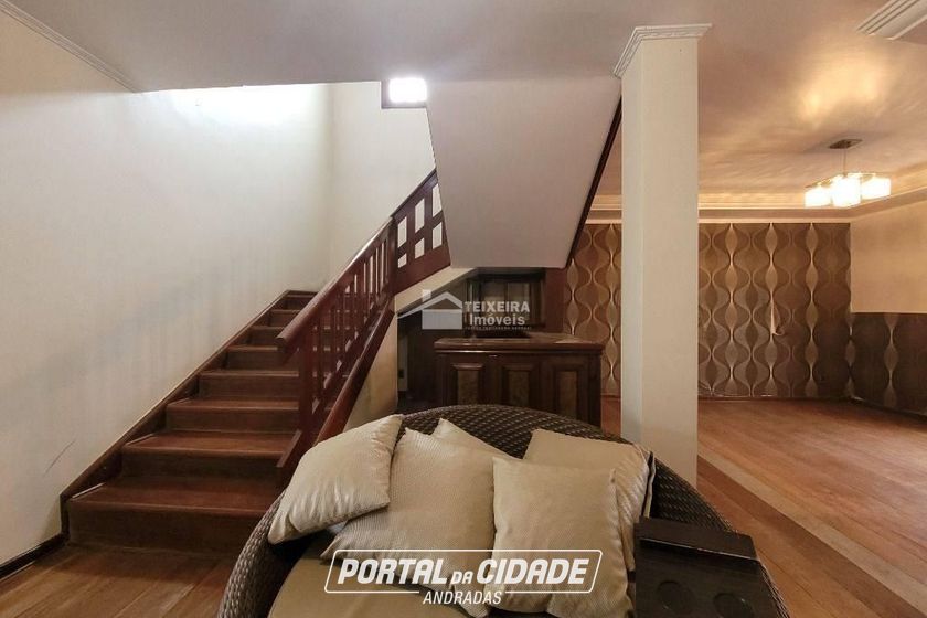 Sobrado &agrave; venda - 450m&sup2; - Jardim Bela Vista