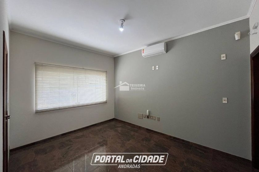 Sala Comercial &agrave; venda - 354m&sup2; - Centro