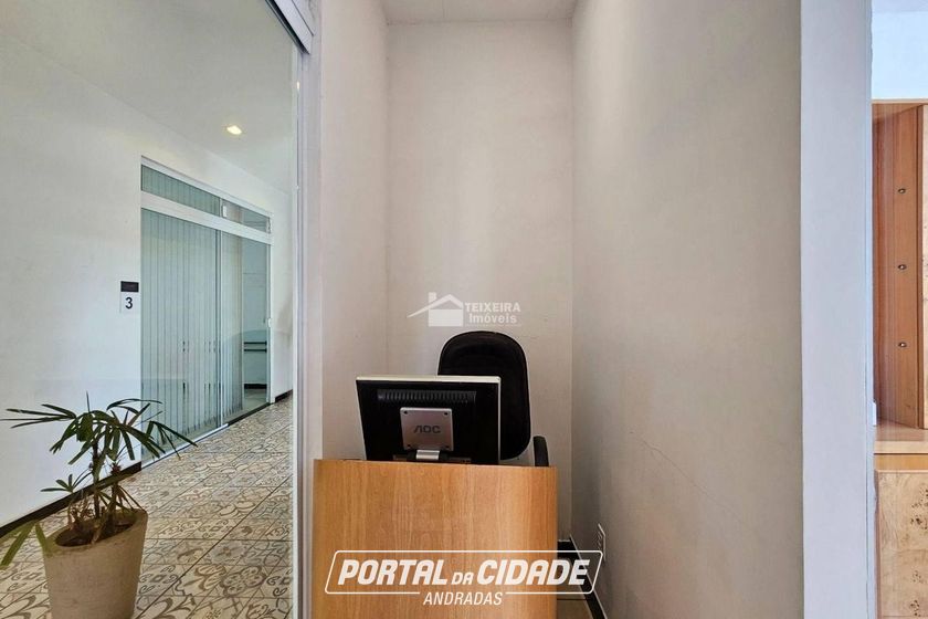 Sala Comercial para alugar - 168m&sup2; - Centro