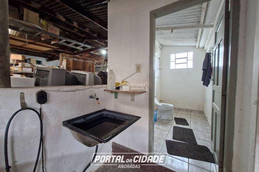 Sala Comercial &agrave; venda - 218m&sup2; - Centro