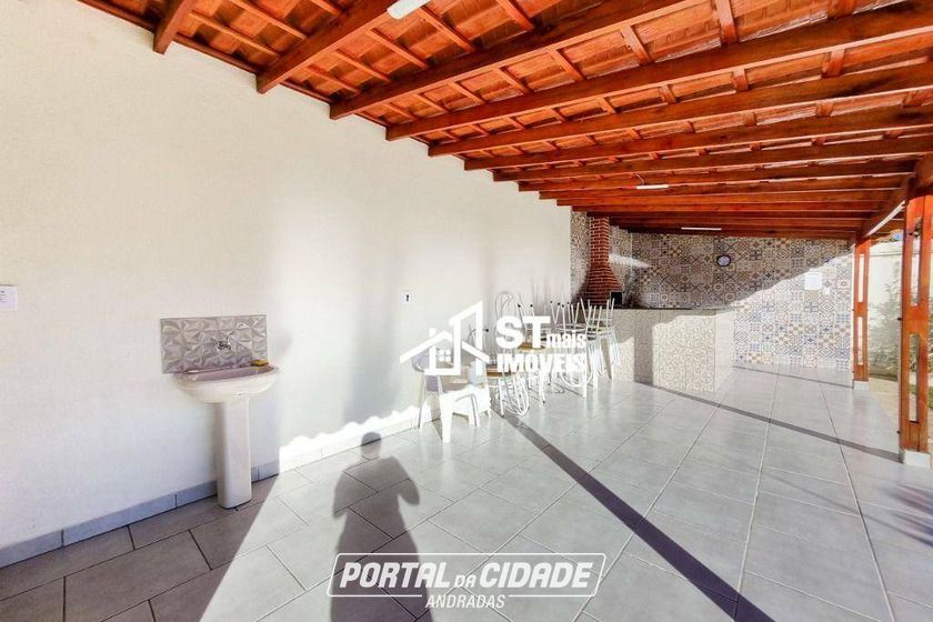 Ch&aacute;cara &agrave; venda - 500m&sup2; - Zona Rural