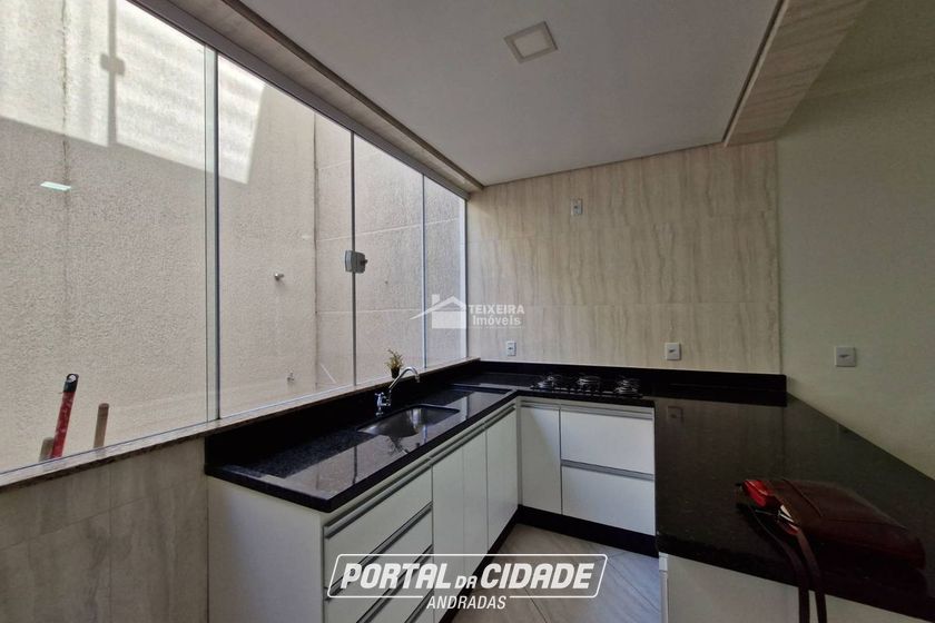 Casa &agrave; venda - 240m&sup2; - Jardim Alto da Serra