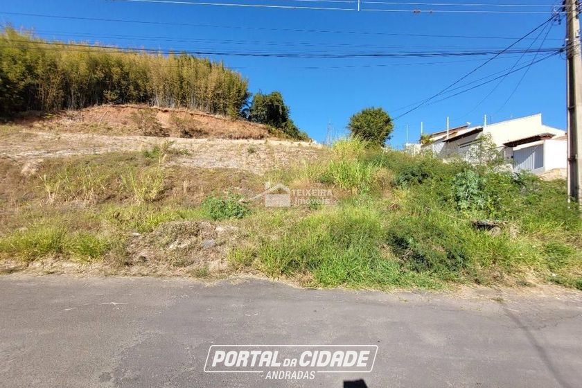 Terreno &agrave; venda - 300m&sup2; - Jardim Pirapitinga