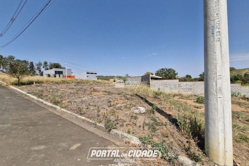 Terreno &agrave; venda - 254m&sup2; - Jardim Village