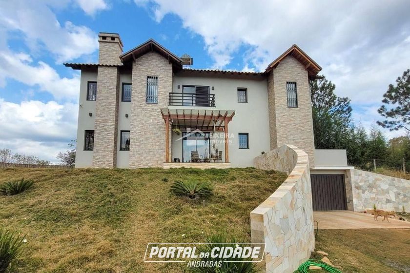 S&iacute;tio &agrave; venda - 600m&sup2; - Zona Rural